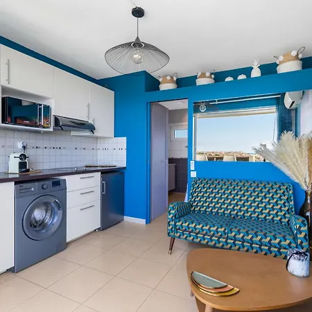Appartement Roof De Gamme Avec Grande Terrasse Sur Les Coursives